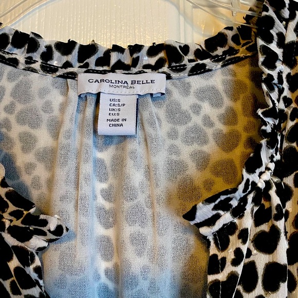 Women's Heart Patterned Blouse - Picture 6 of 15